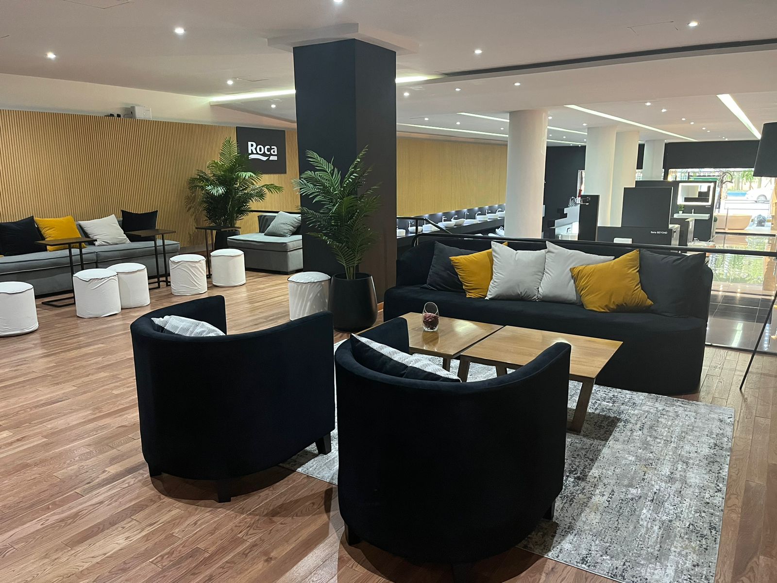 <p>Roca se stala prvním výrobcem koupelnového vybavení, který otevřel showroom ve městě Buenos Aires.</p>7
