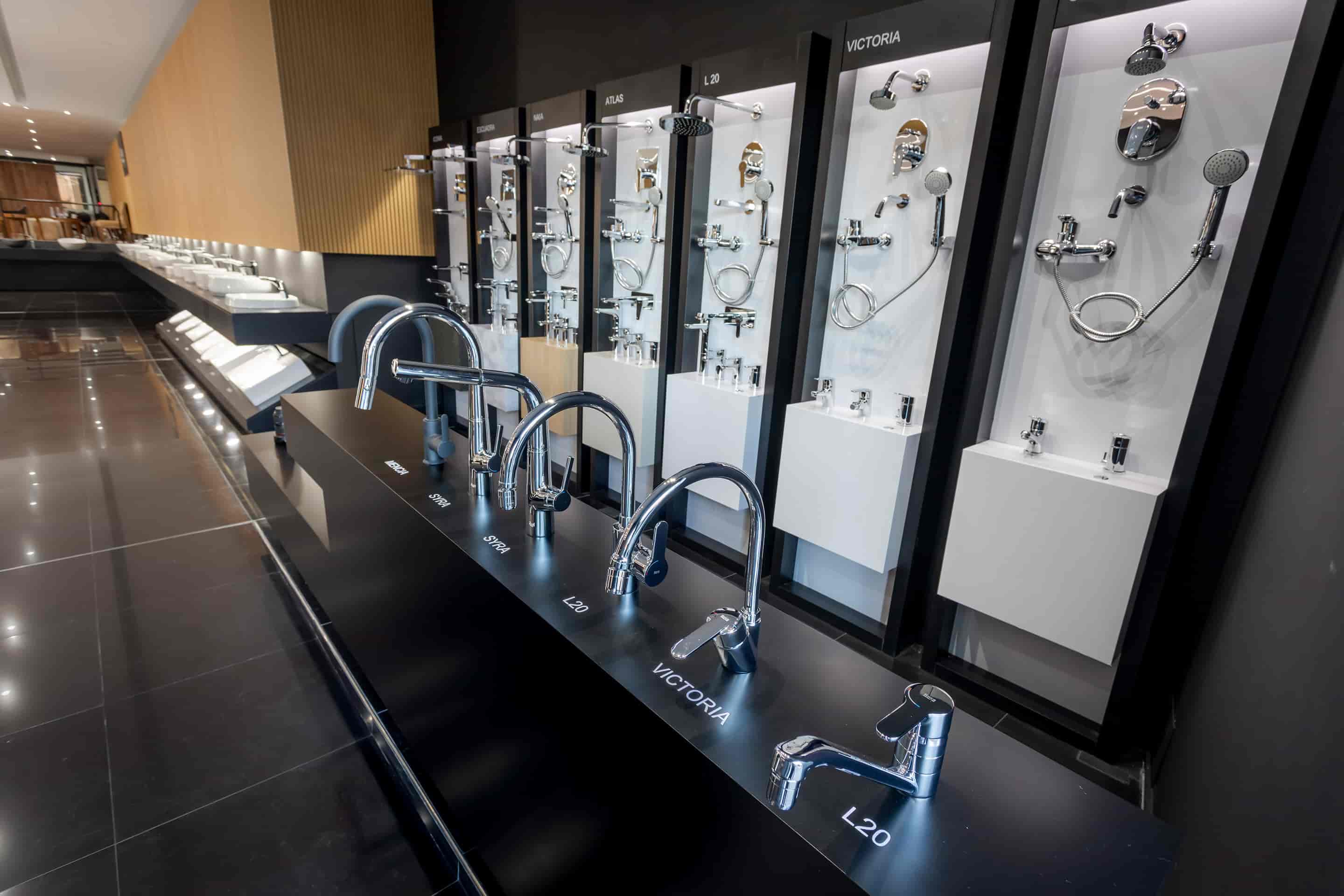 <p>Roca se stala prvním výrobcem koupelnového vybavení, který otevřel showroom ve městě Buenos Aires.</p>5