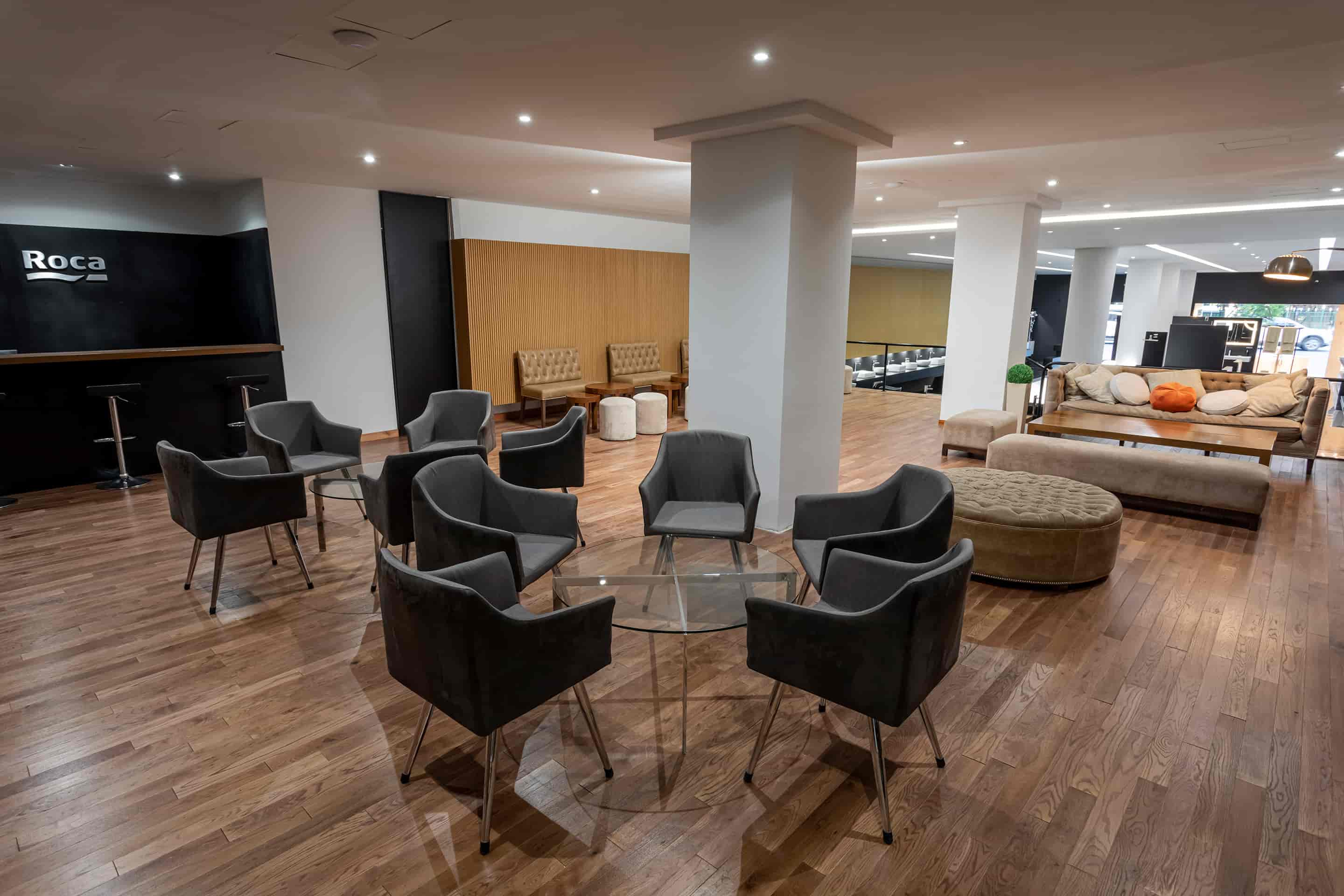 <p>Roca se stala prvním výrobcem koupelnového vybavení, který otevřel showroom ve městě Buenos Aires.</p>7